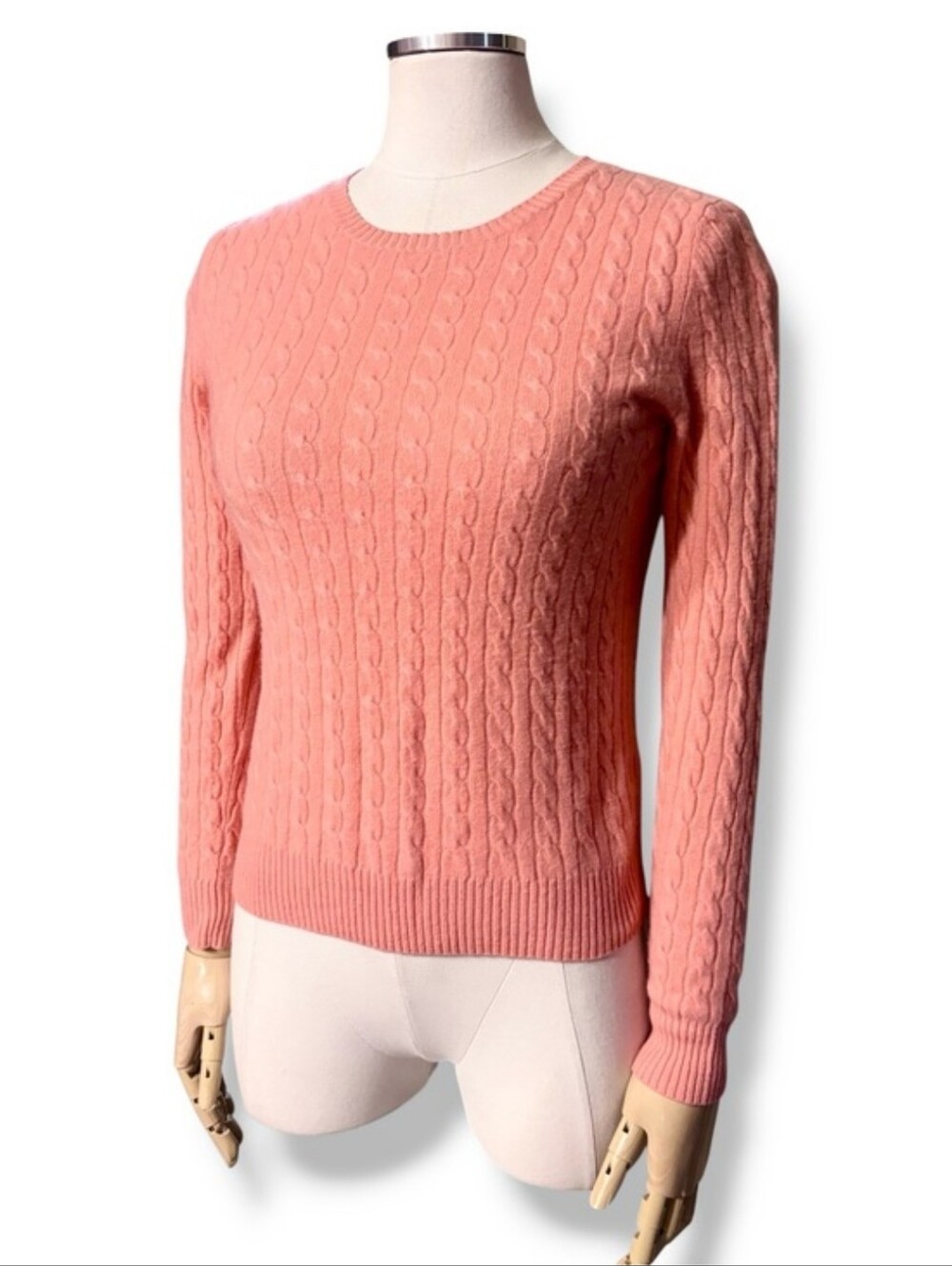 BLOOMINGDALE’S SUTTON STUDIO Coral Pink Cashmere Cable Knit Sweater VINTAGE 80s